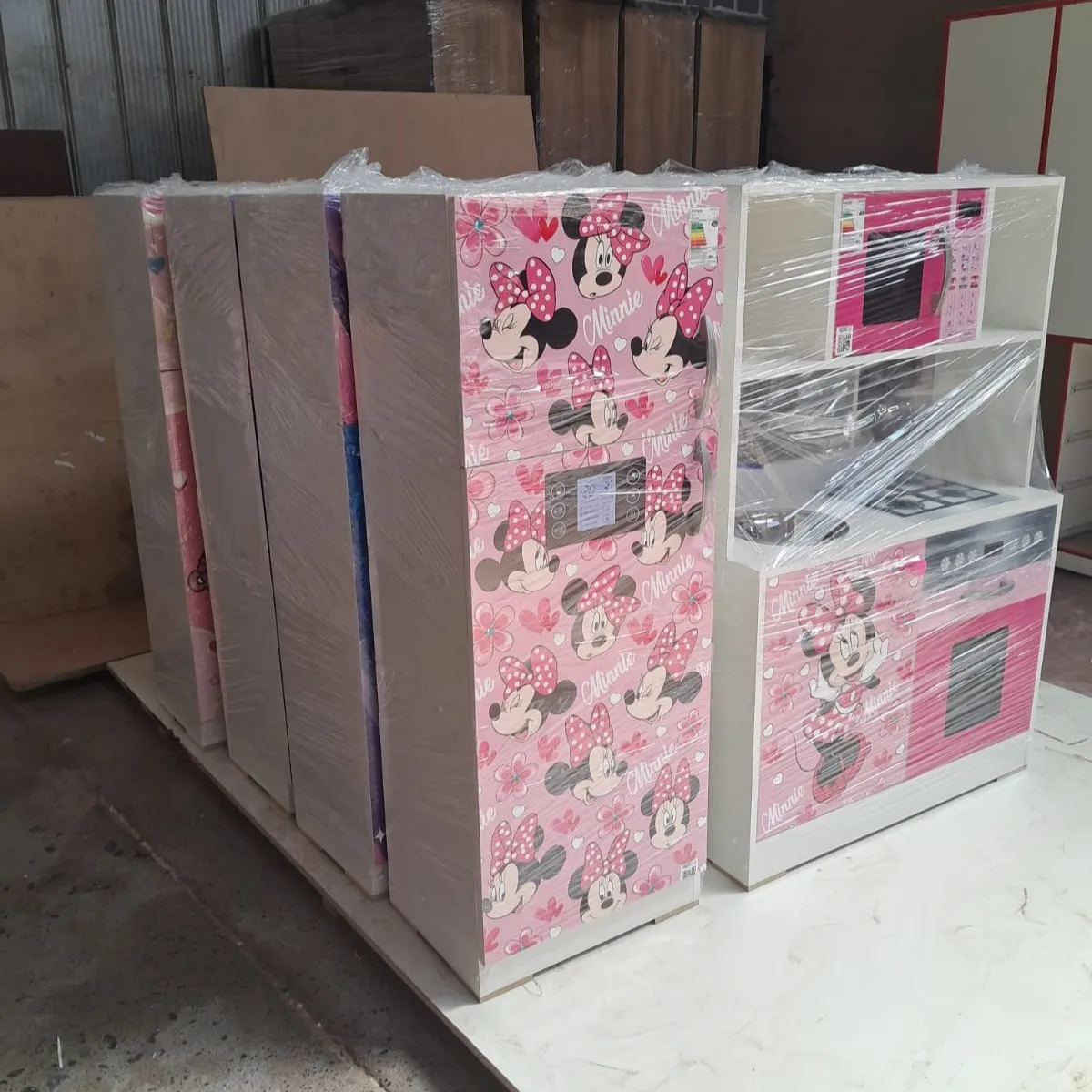 Cocina de juguete Minnie Mouse embalada lista para despacho